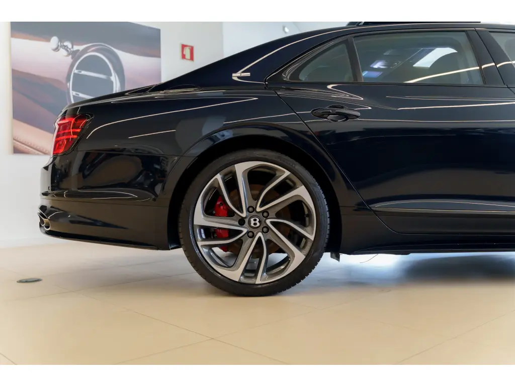 Image for 2025 Flying Spur Speed First Edition V8 Hybrid at position 5