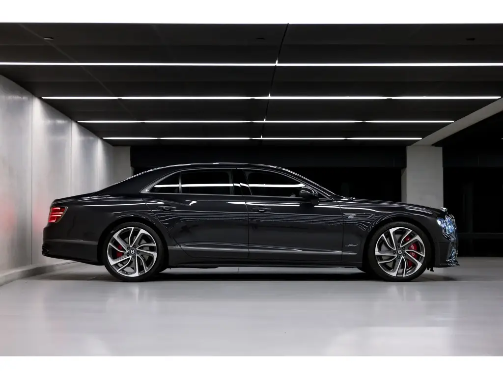 Image for 2025 Flying Spur Speed V8 Hybrid at position 5