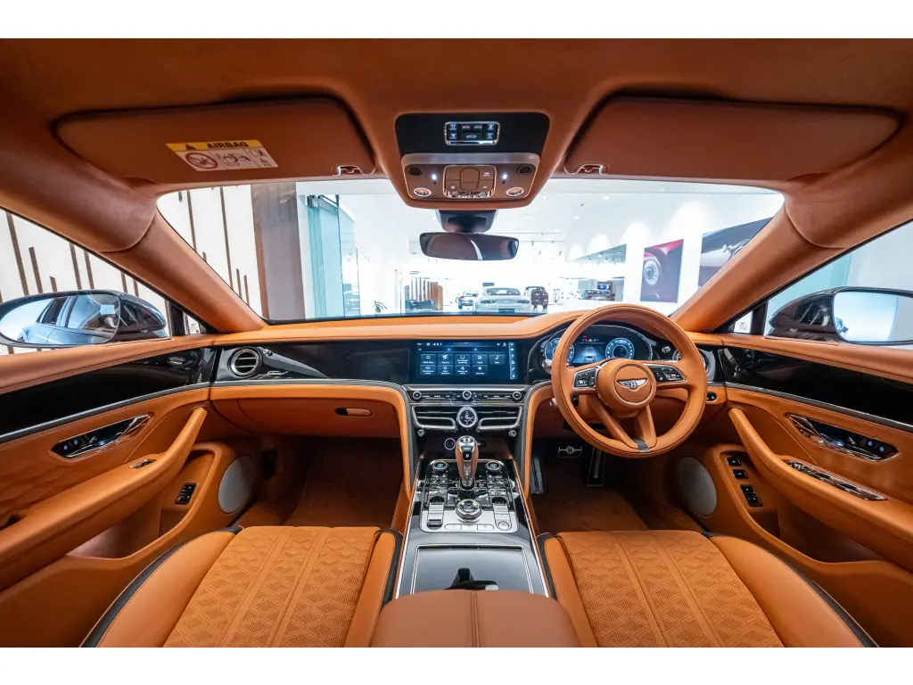 Image for 2025 Flying Spur Speed V8 Hybrid at position 4