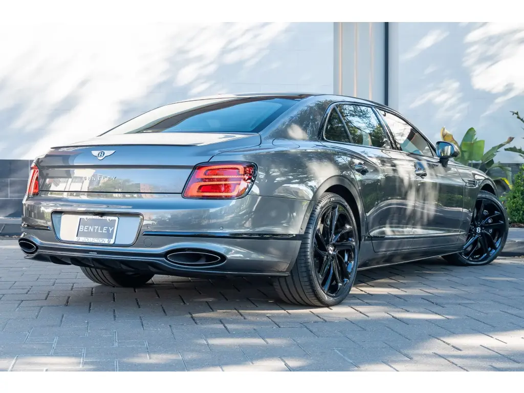 Image for 2025 Flying Spur Speed V8 Hybrid at position 3