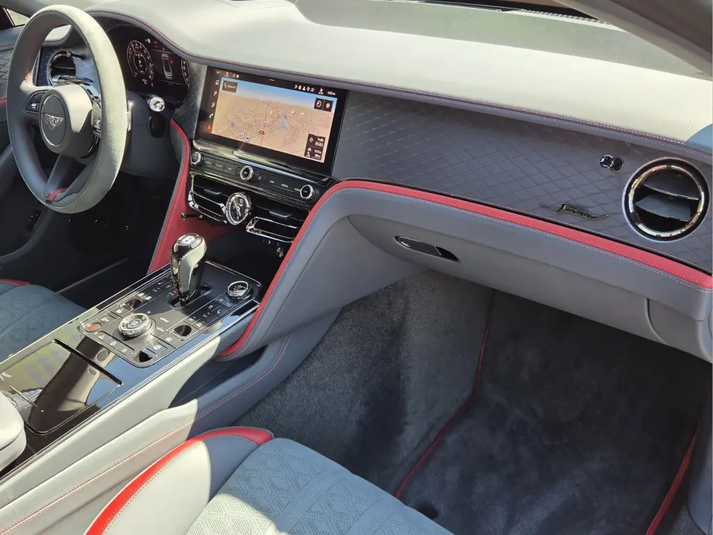 Image for 2025 Flying Spur Speed V8 Hybrid at position 2