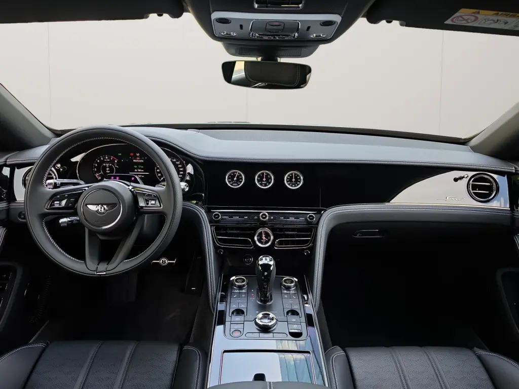 Image for 2026 Flying Spur Speed V8 Hybrid at position 4