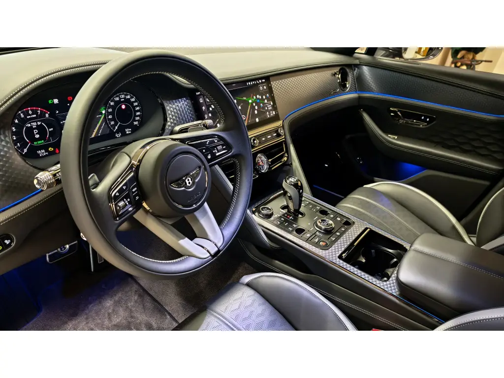 Image for 2026 Flying Spur Speed V8 Hybrid at position 2