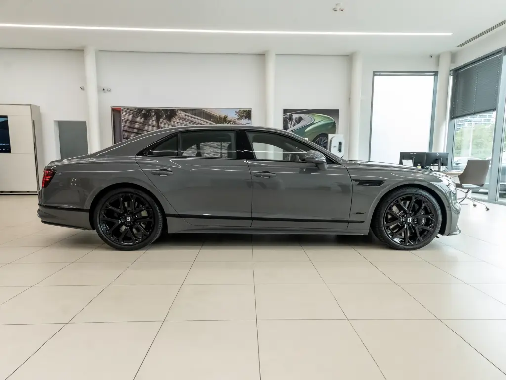 Image for 2026 Flying Spur Speed V8 Hybrid at position 5