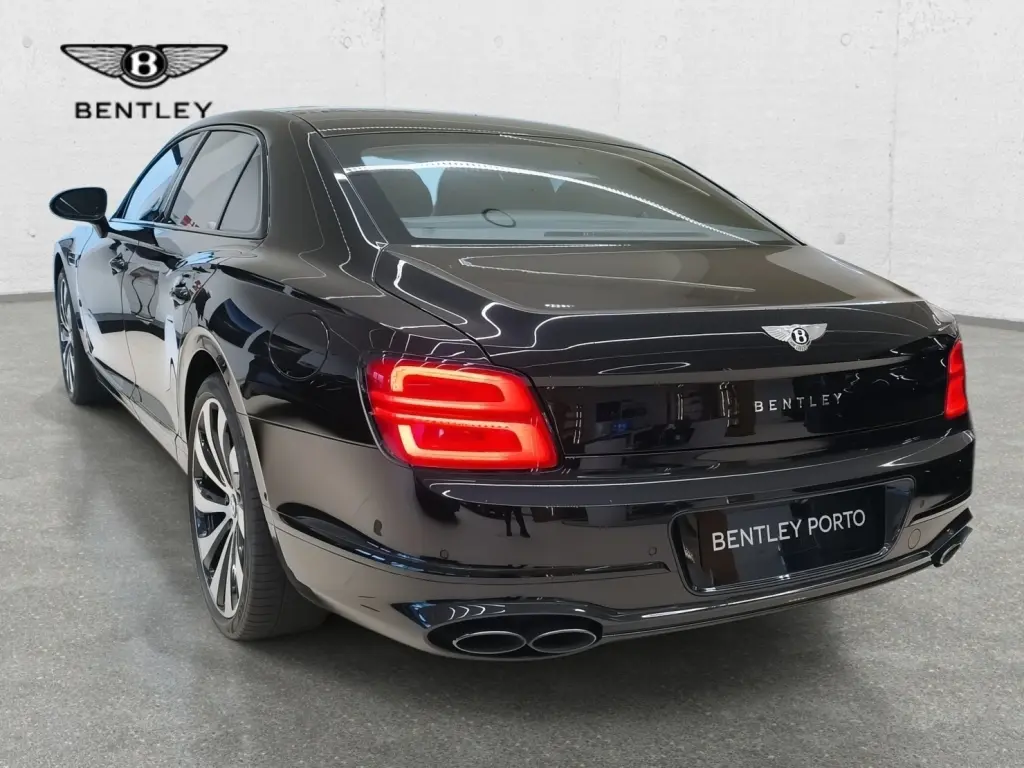 Image for 2022 Flying Spur V6 Hybrid at position 3