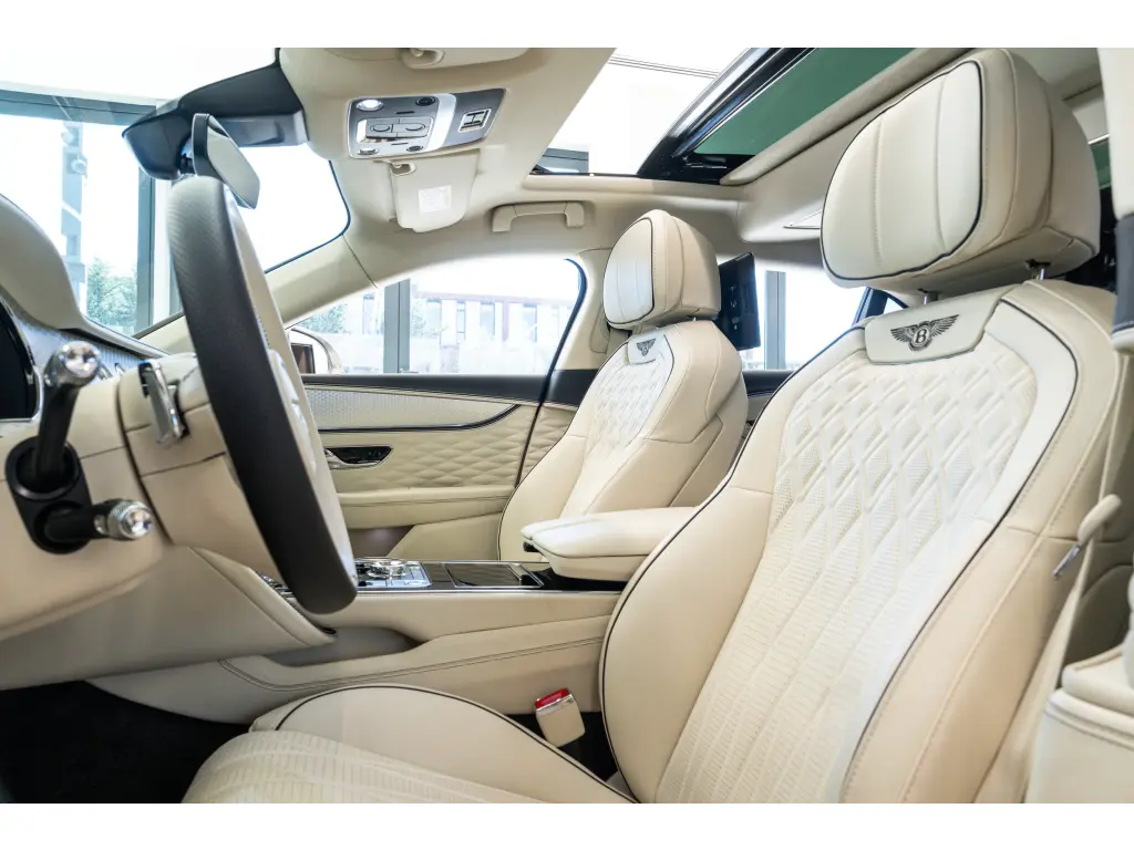 Image for 2022 Flying Spur V6 Hybrid at position 2