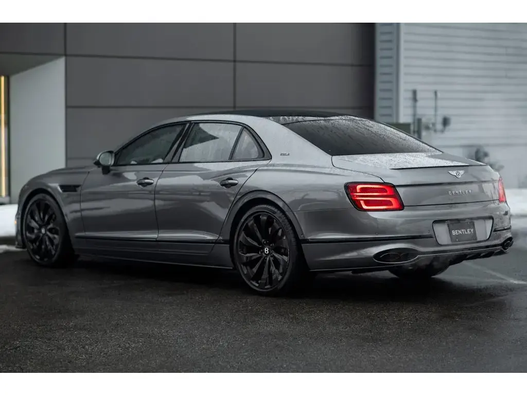 Image for 2024 Flying Spur V8 Edition 8 at position 3