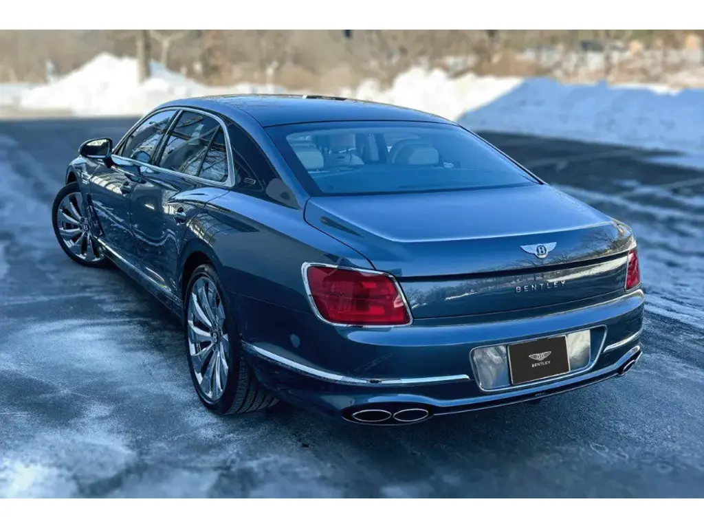 Image for 2024 Flying Spur V8 Edition 8 at position 3