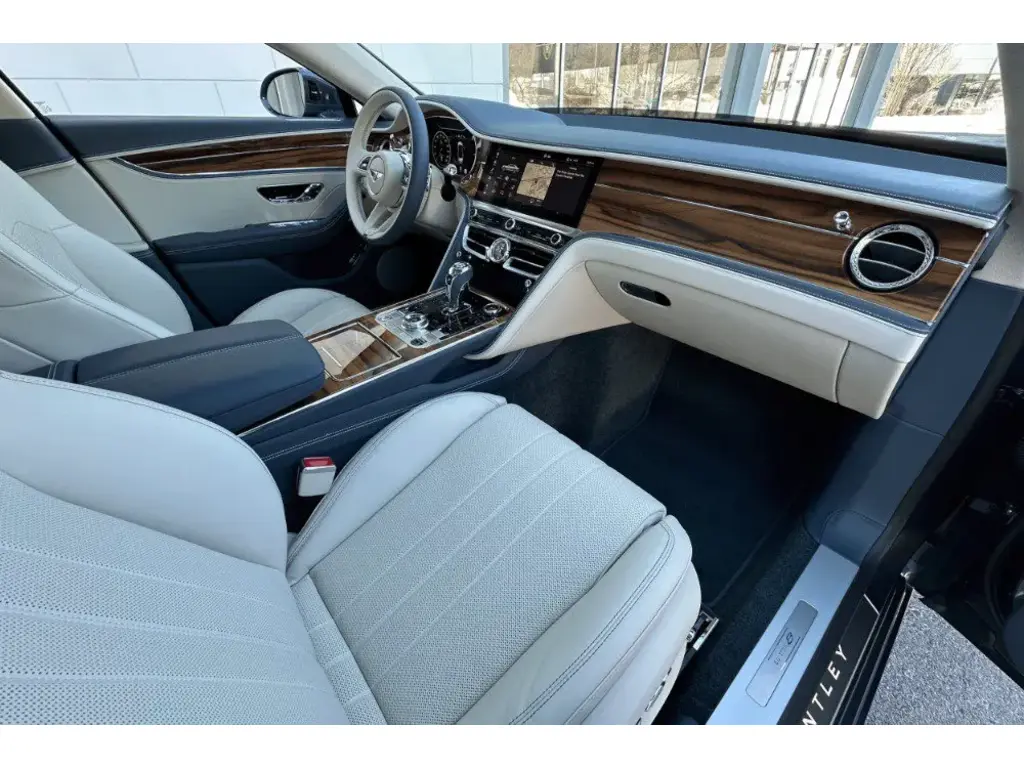 Image for 2024 Flying Spur V8 Edition 8 at position 2