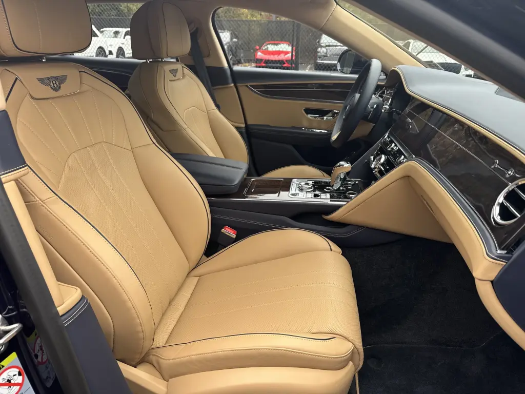 Image for 2024 Flying Spur V8 Edition 8 at position 2