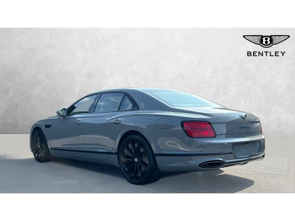 Image for 2026 Flying Spur V8 Hybrid at position 3