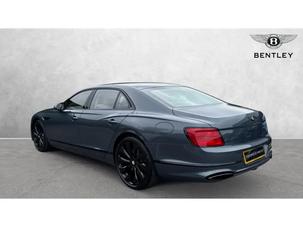 Image for 2026 Flying Spur V8 Hybrid at position 3
