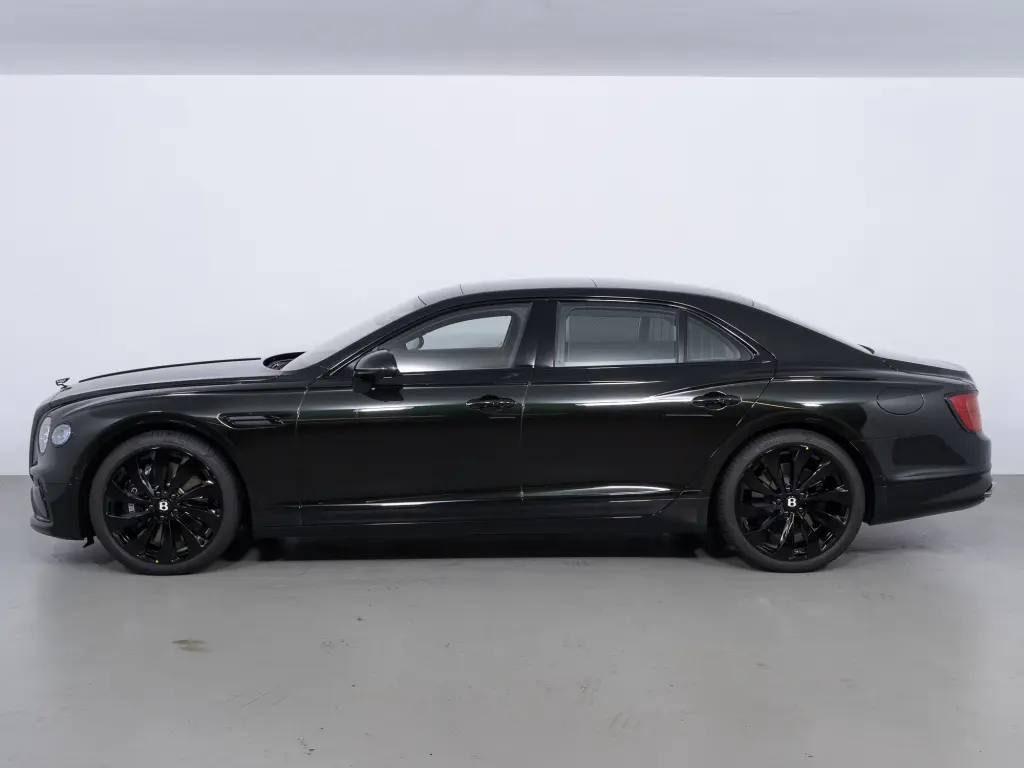 Image for 2026 Flying Spur V8 Hybrid at position 5