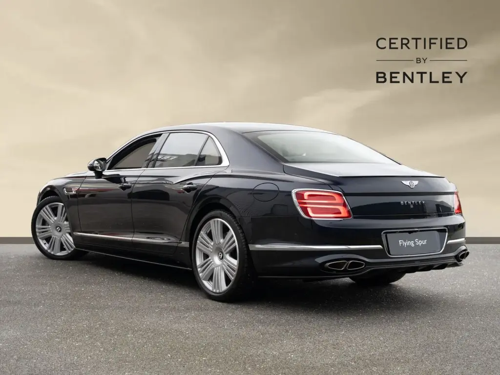 Image for 2026 Flying Spur V8 Hybrid at position 3