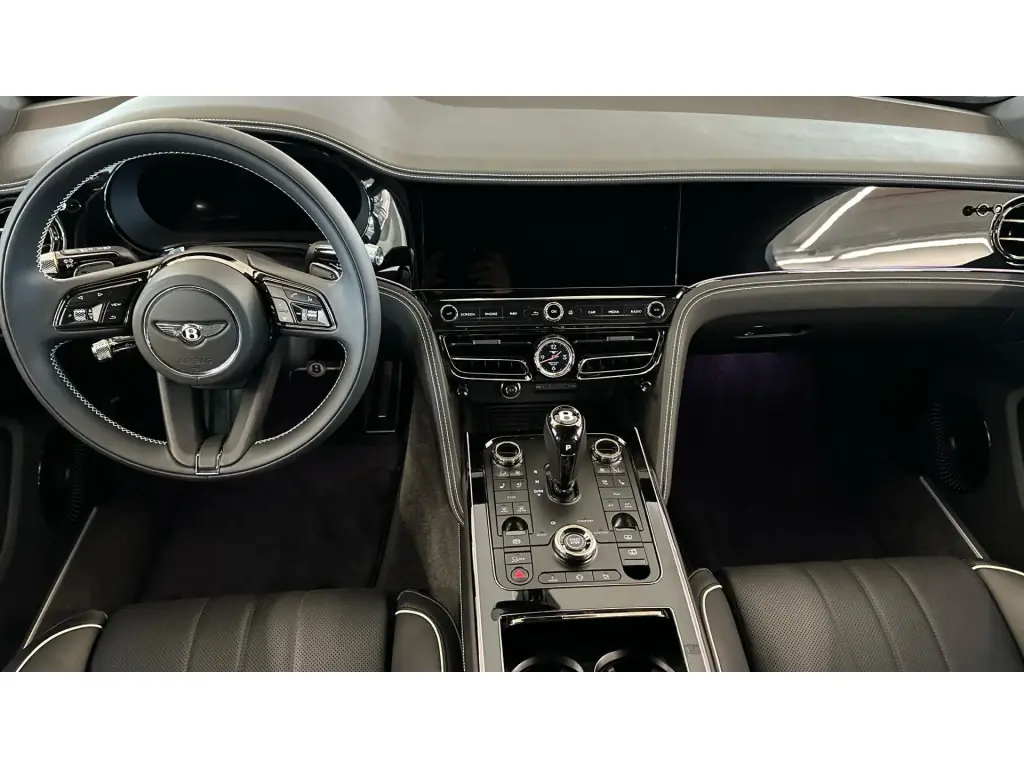 Image for 2026 Flying Spur V8 Hybrid at position 4
