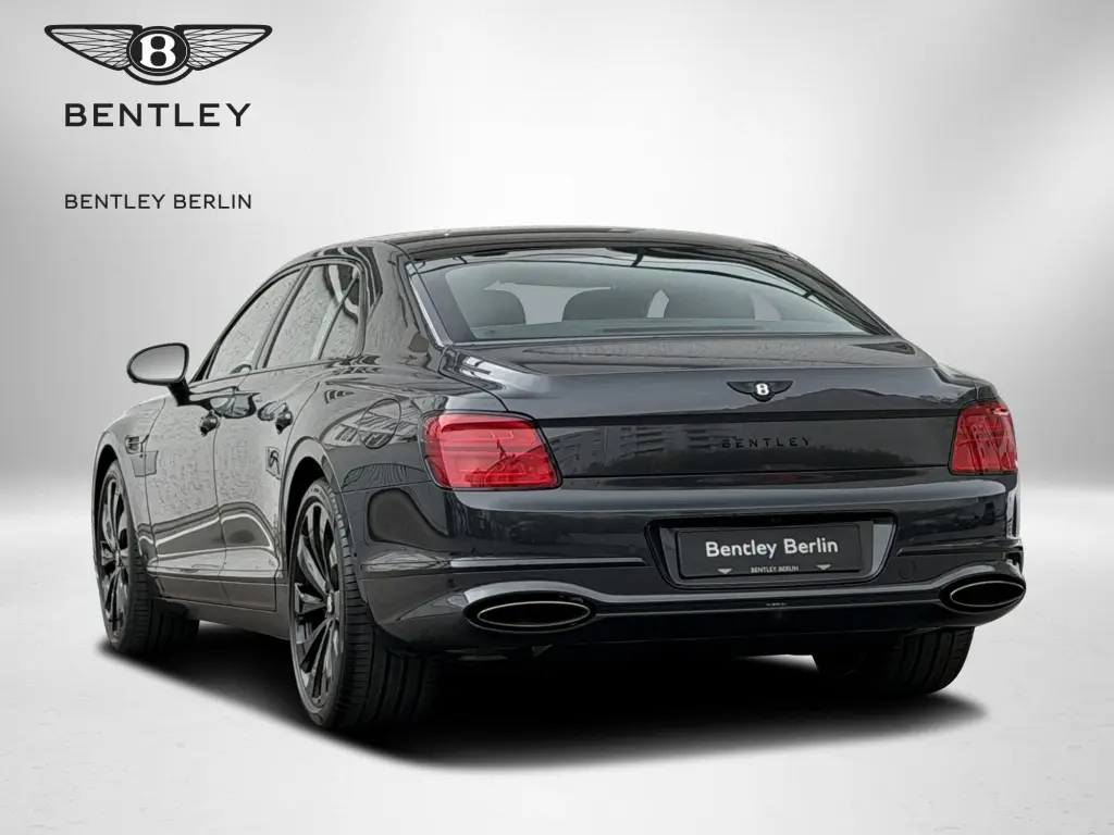 Image for 2026 Flying Spur V8 Hybrid at position 3