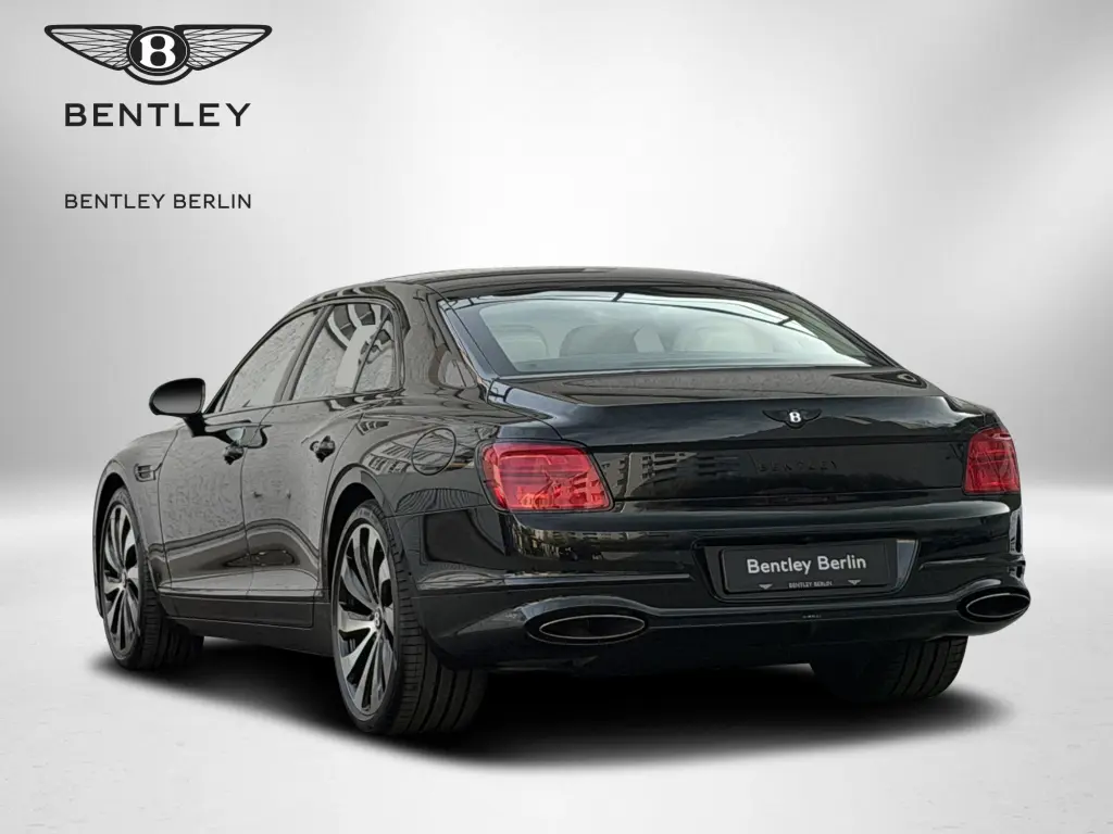 Image for 2026 Flying Spur V8 Hybrid at position 3