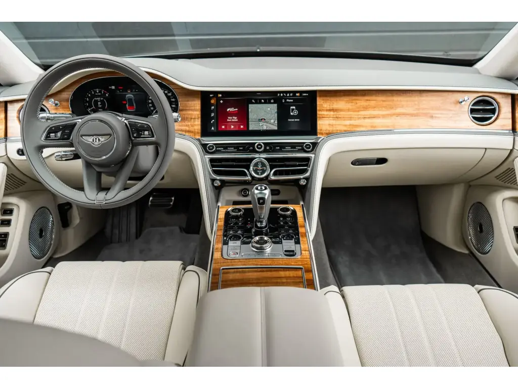 Image for 2026 Flying Spur V8 Hybrid at position 4
