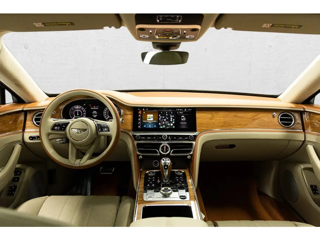 Image for 2026 Flying Spur V8 Hybrid at position 4
