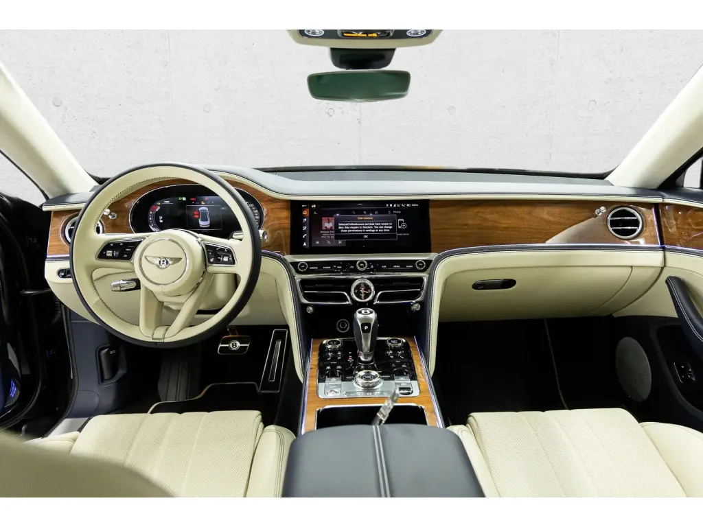 Image for 2026 Flying Spur V8 Hybrid at position 4