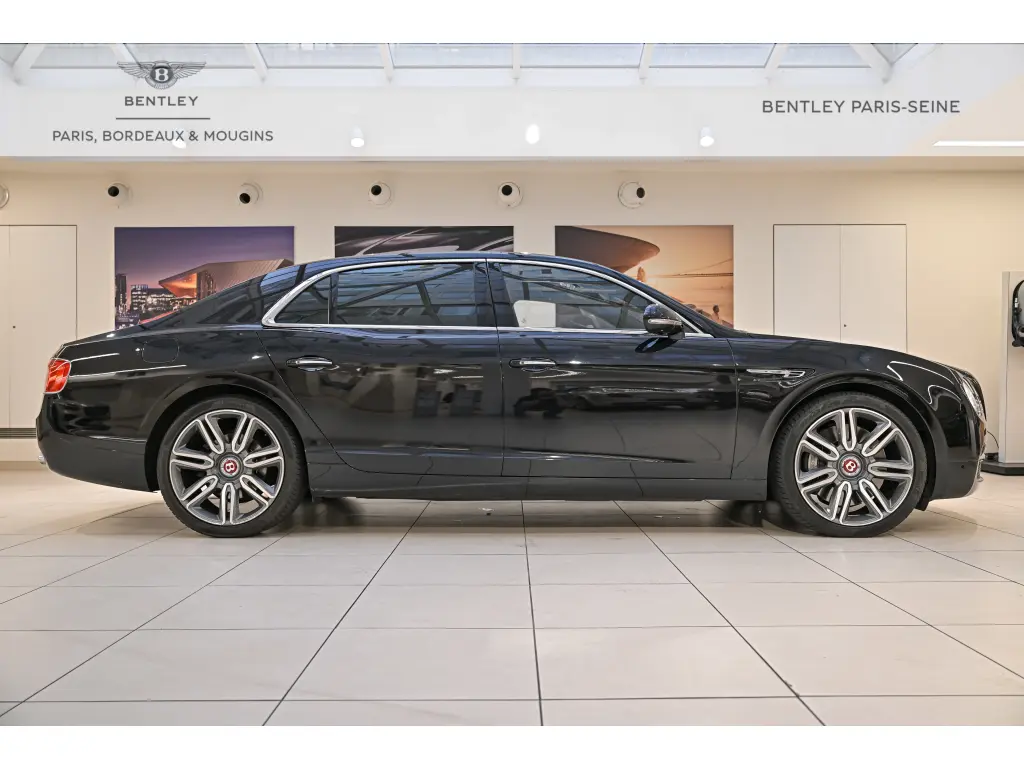 Image for 2016 Flying Spur V8 at position 5