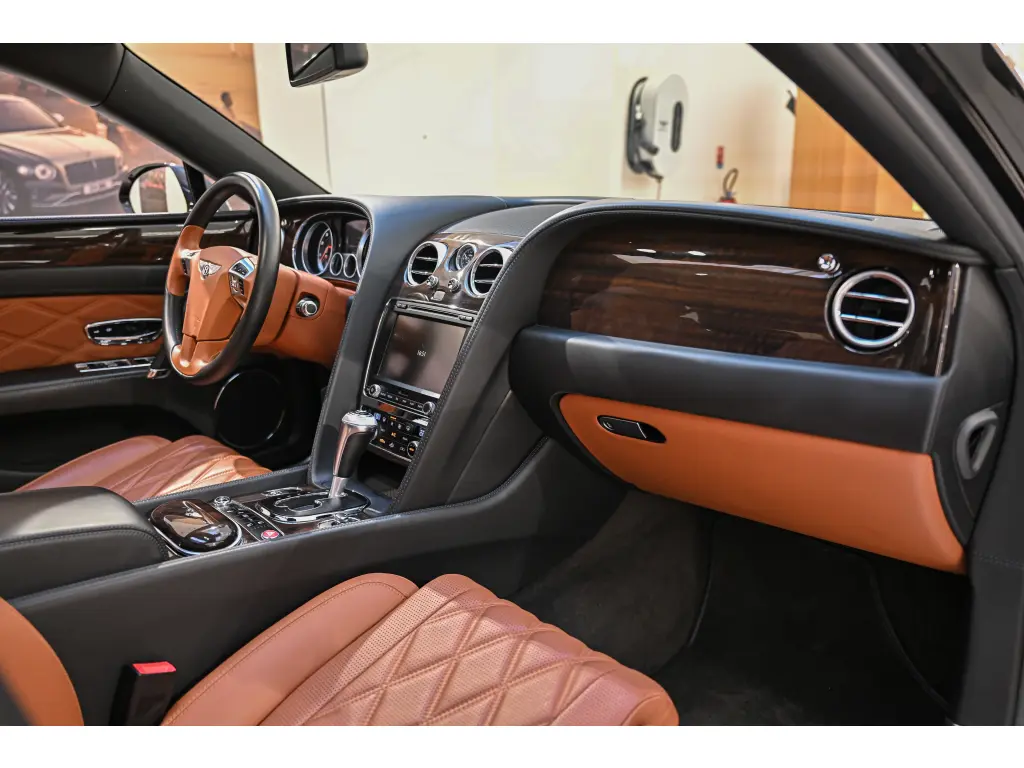 Image for 2016 Flying Spur V8 at position 2