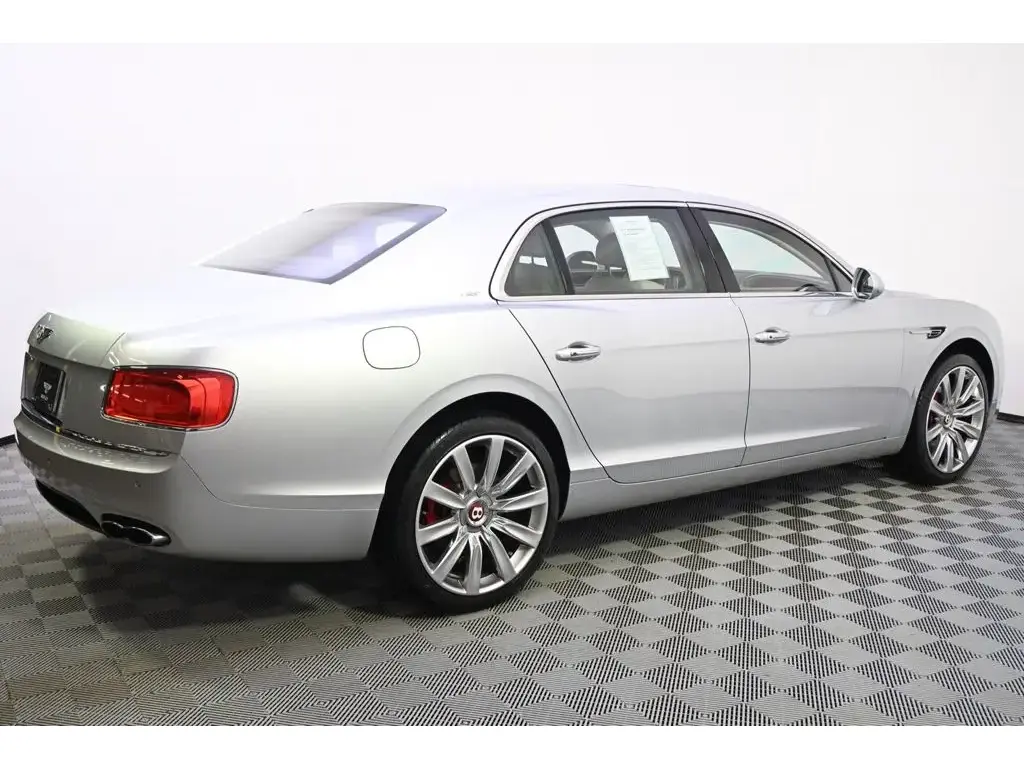 Image for 2017 Flying Spur V8 at position 5