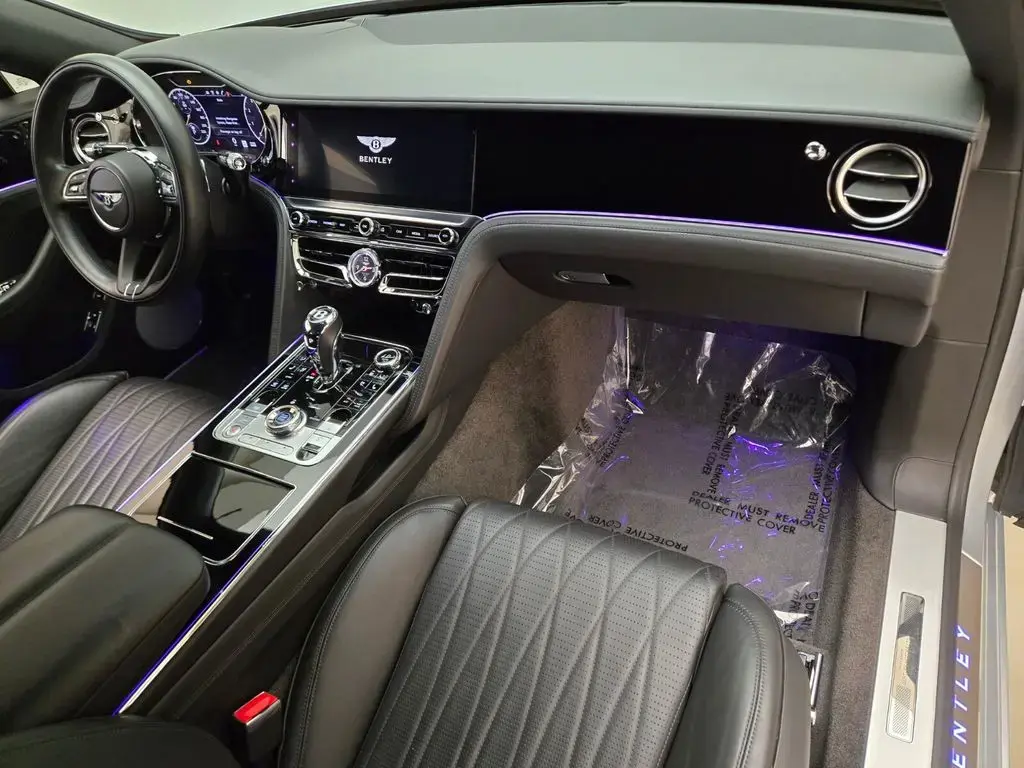 Image for 2021 Flying Spur V8 at position 4