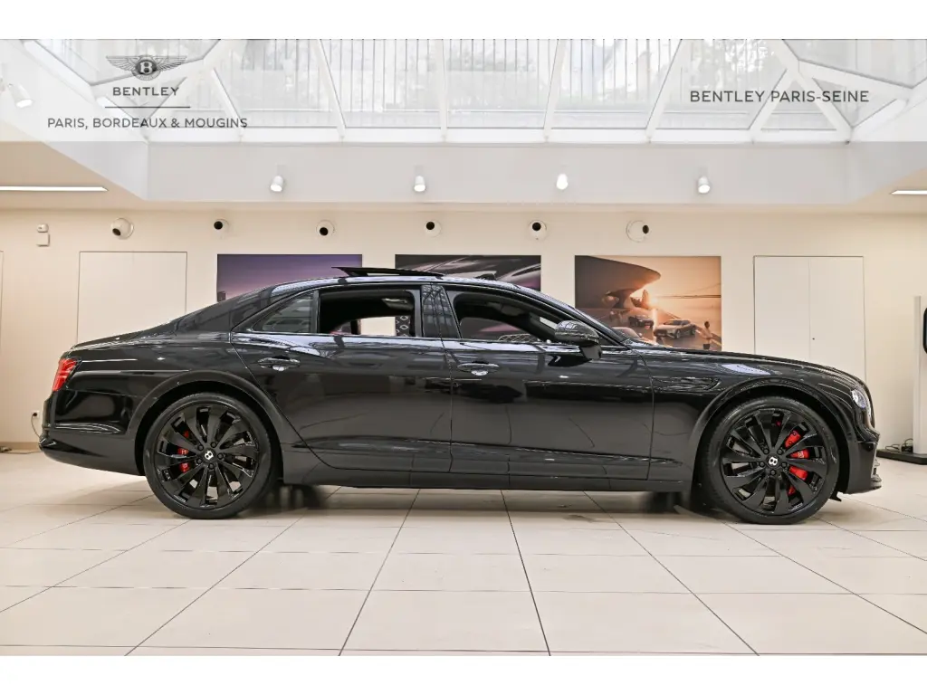 Image for 2021 Flying Spur V8 at position 5