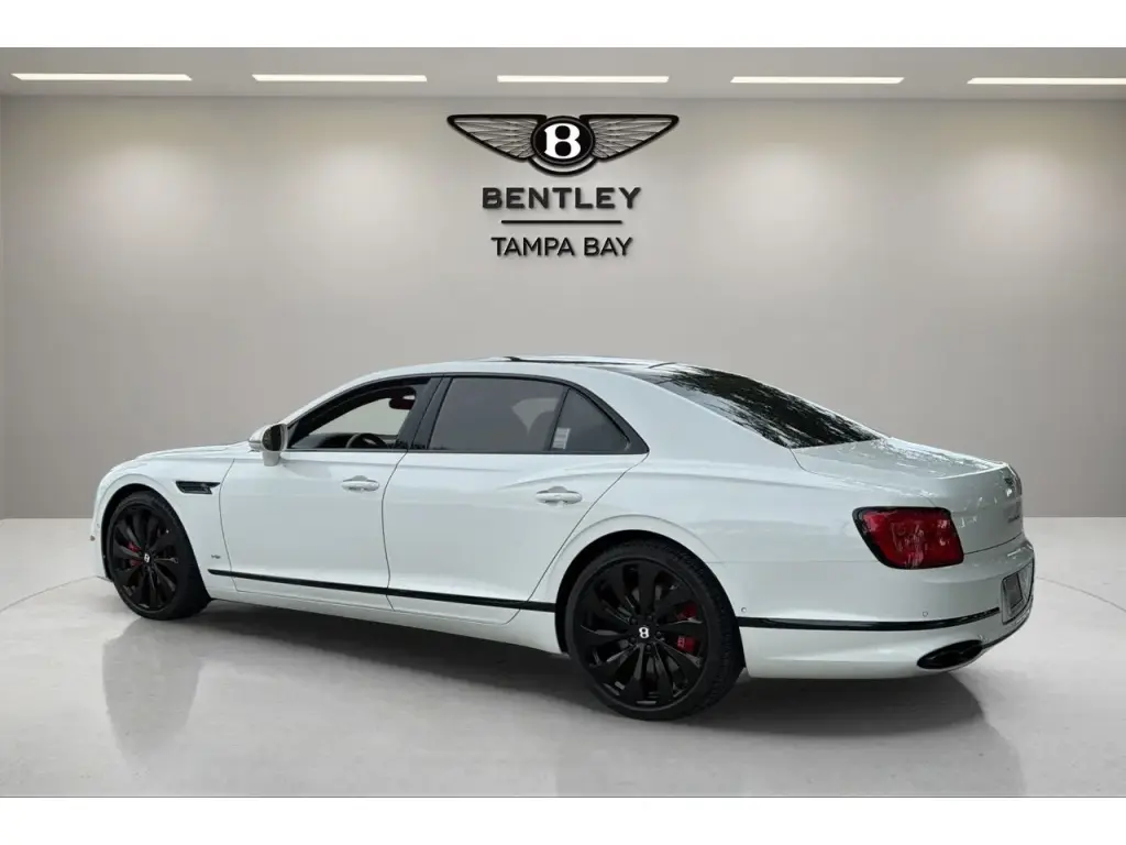 Image for 2022 Flying Spur V8 at position 3