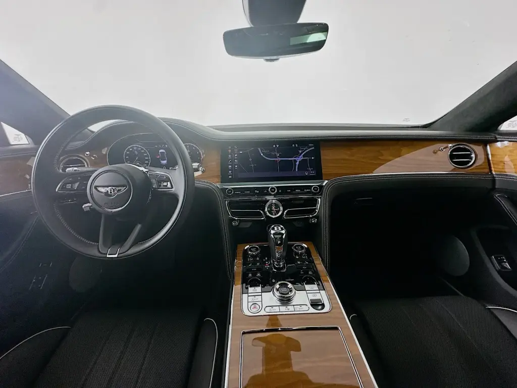 Image for 2022 Flying Spur V8 at position 4