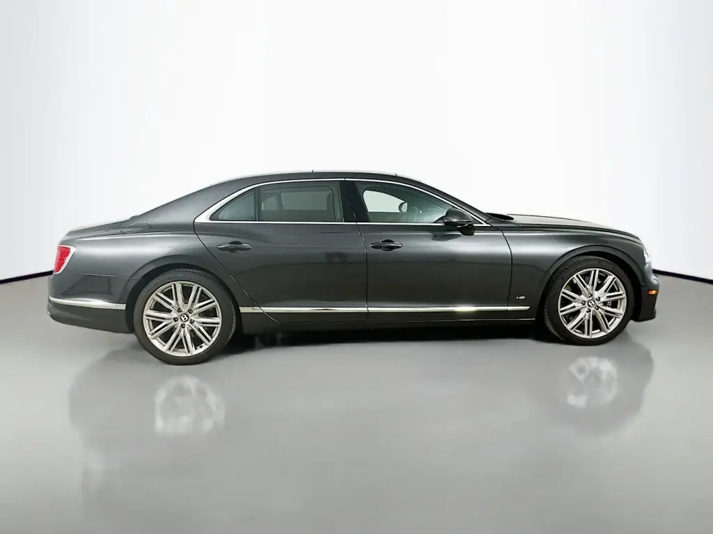 Image for 2022 Flying Spur V8 at position 5