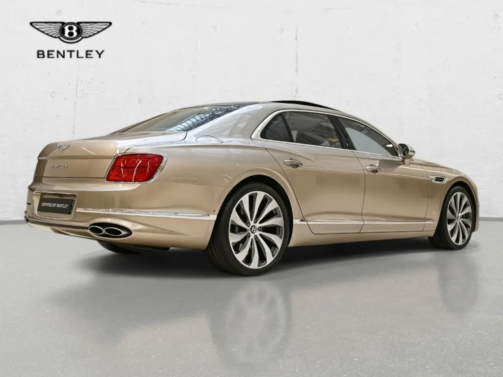 Image for 2022 Flying Spur V8 at position 3