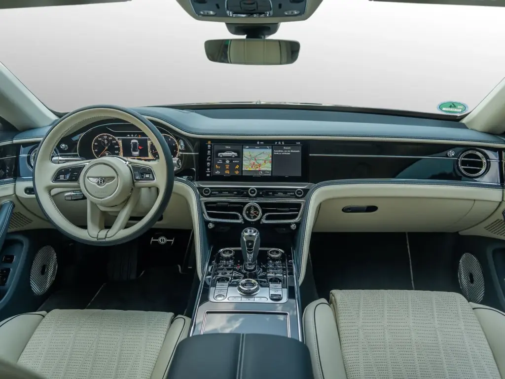 Image for 2022 Flying Spur V8 at position 4