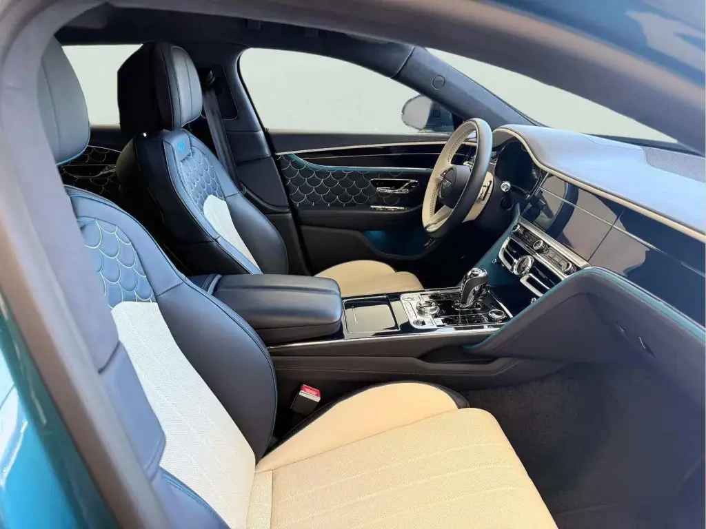Image for 2024 Flying Spur V8 at position 2