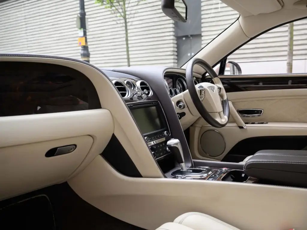 Image for 2016 Flying Spur W12 at position 2