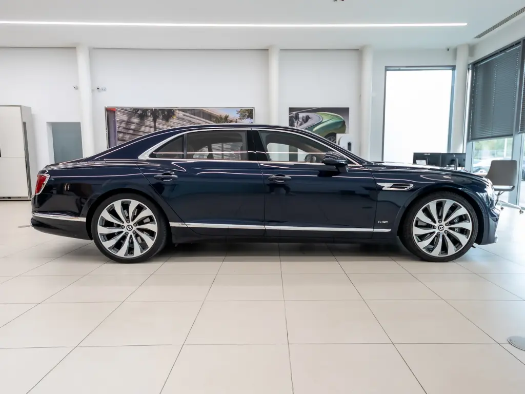 Image for 2022 Flying Spur W12 at position 5