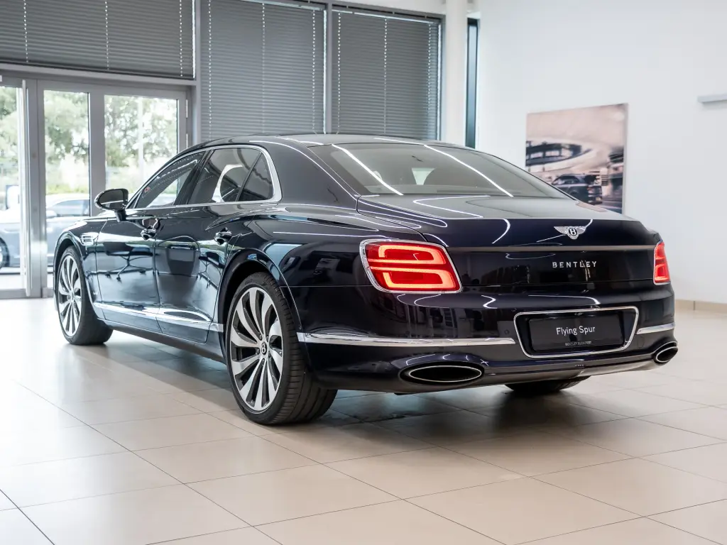 Image for 2022 Flying Spur W12 at position 3