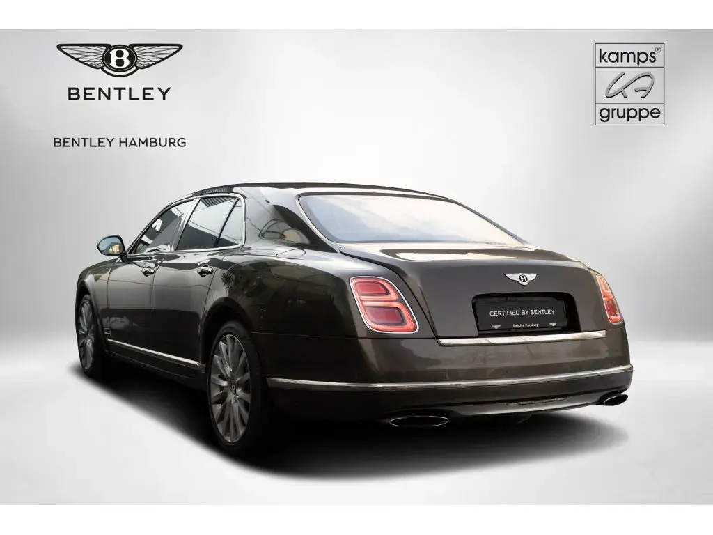 Image for 2017 Mulsanne Speed V8 at position 3