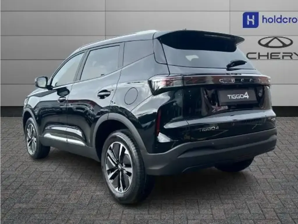 Image for 2026 TIGGO 4 Summit Super Hybrid at position 2