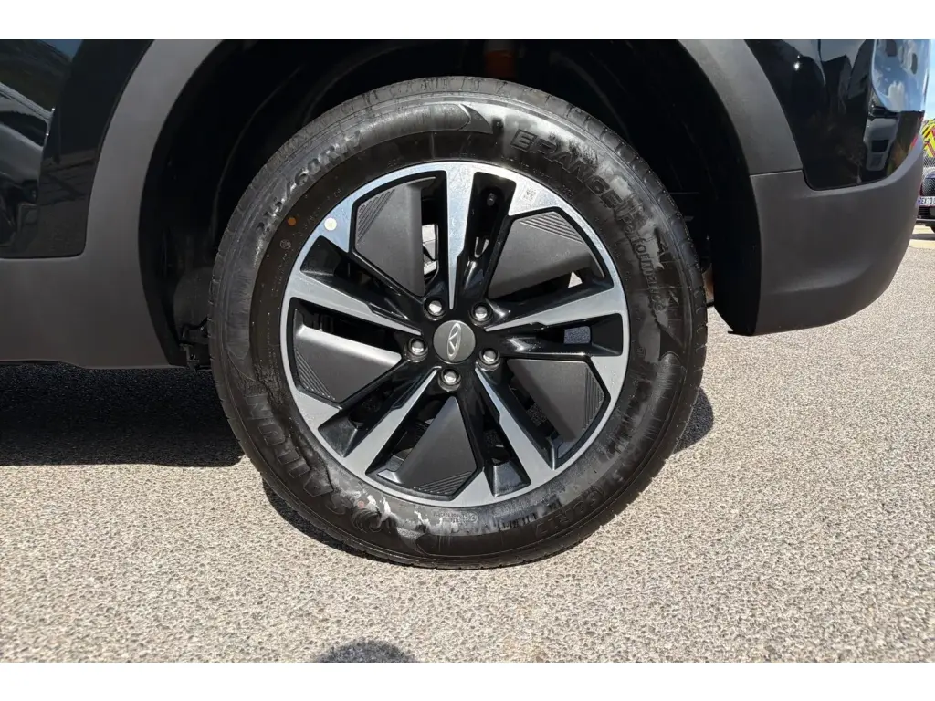Image for 2026 TIGGO 4 Summit Super Hybrid at position 4