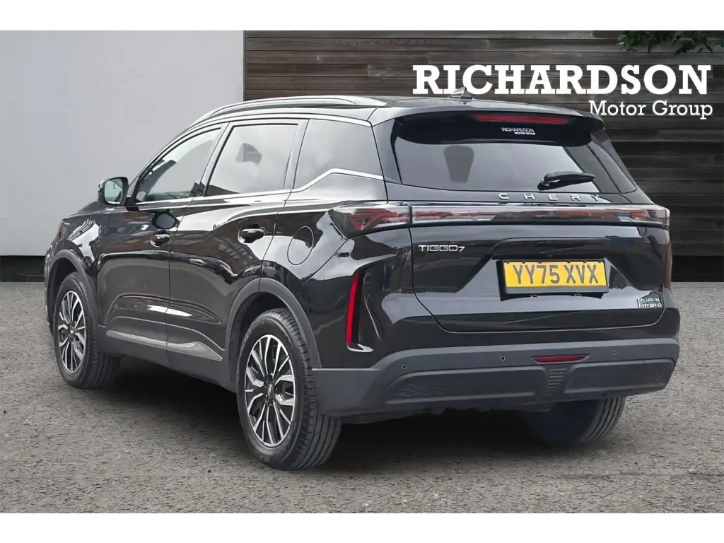 Image for 2025 TIGGO 7 Summit Super Hybrid at position 2