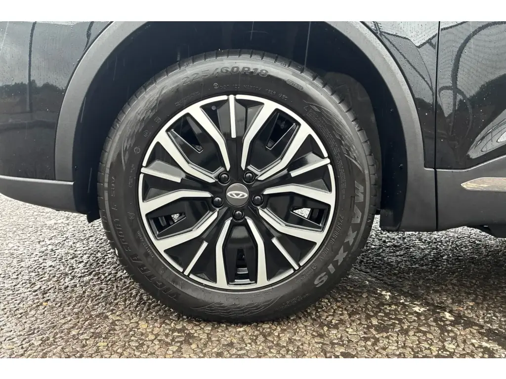 Image for 2026 TIGGO 7 Summit Super Hybrid at position 4