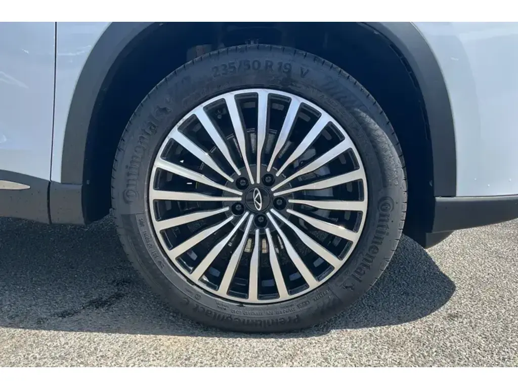 2025 TIGGO 8 Aspire image