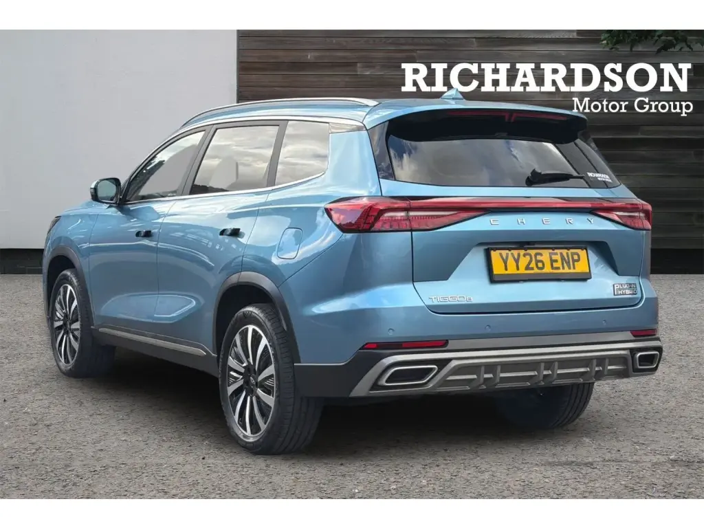 Image for 2025 TIGGO 8 Summit Super Hybrid at position 2