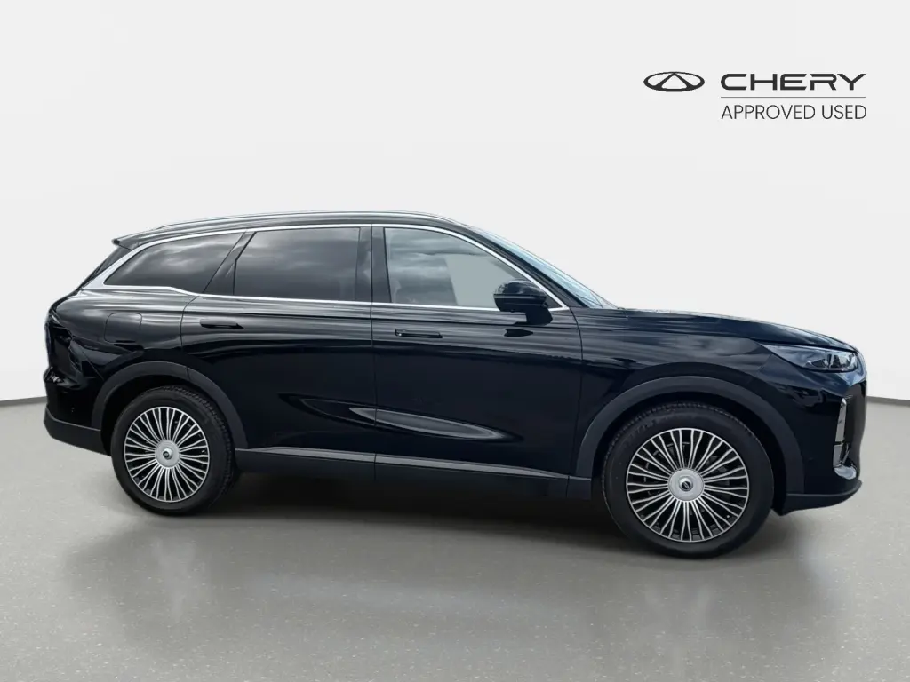 Image for 2025 TIGGO 9 Summit Super Hybrid at position 4