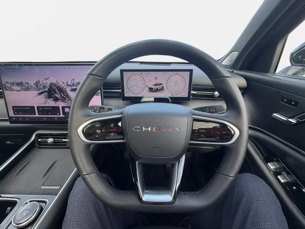 Image for 2025 TIGGO 9 Summit Super Hybrid at position 3