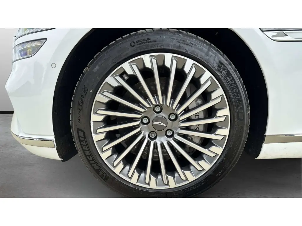 2023 Electrified G80 Luxury