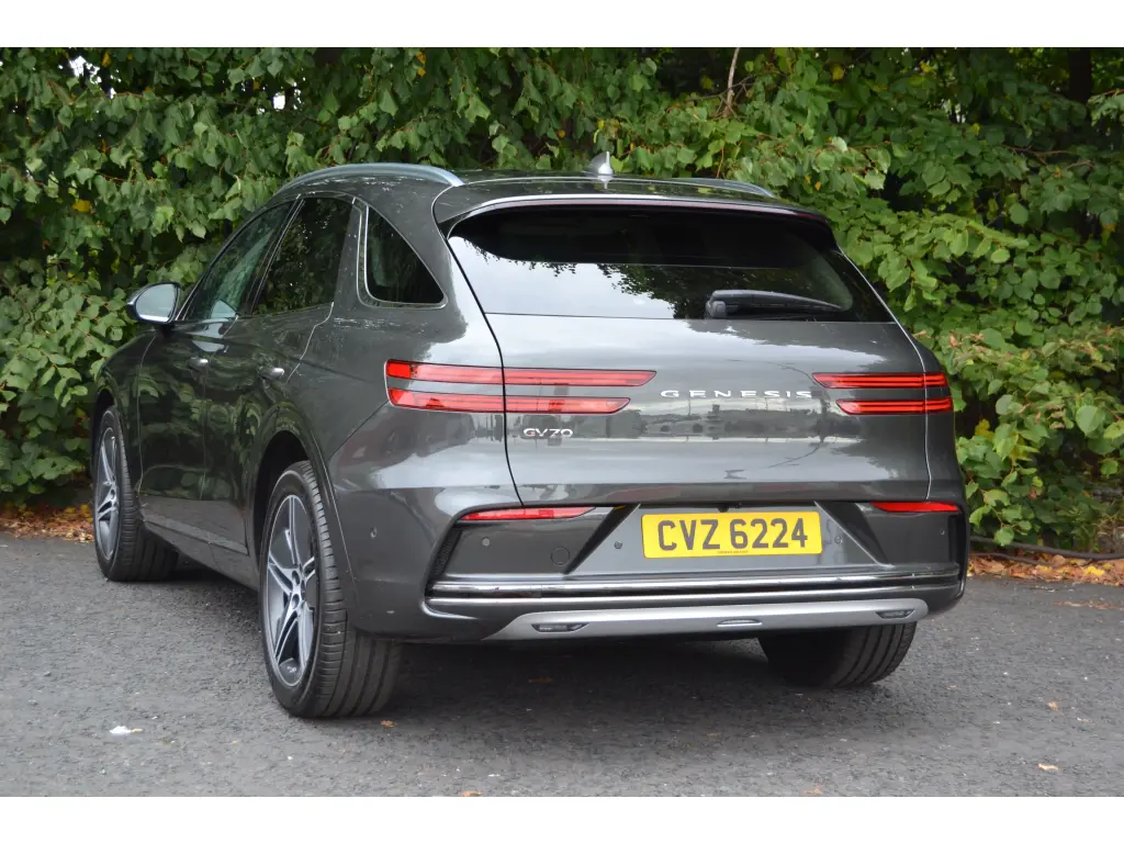 Electrified GV70 Dynamic