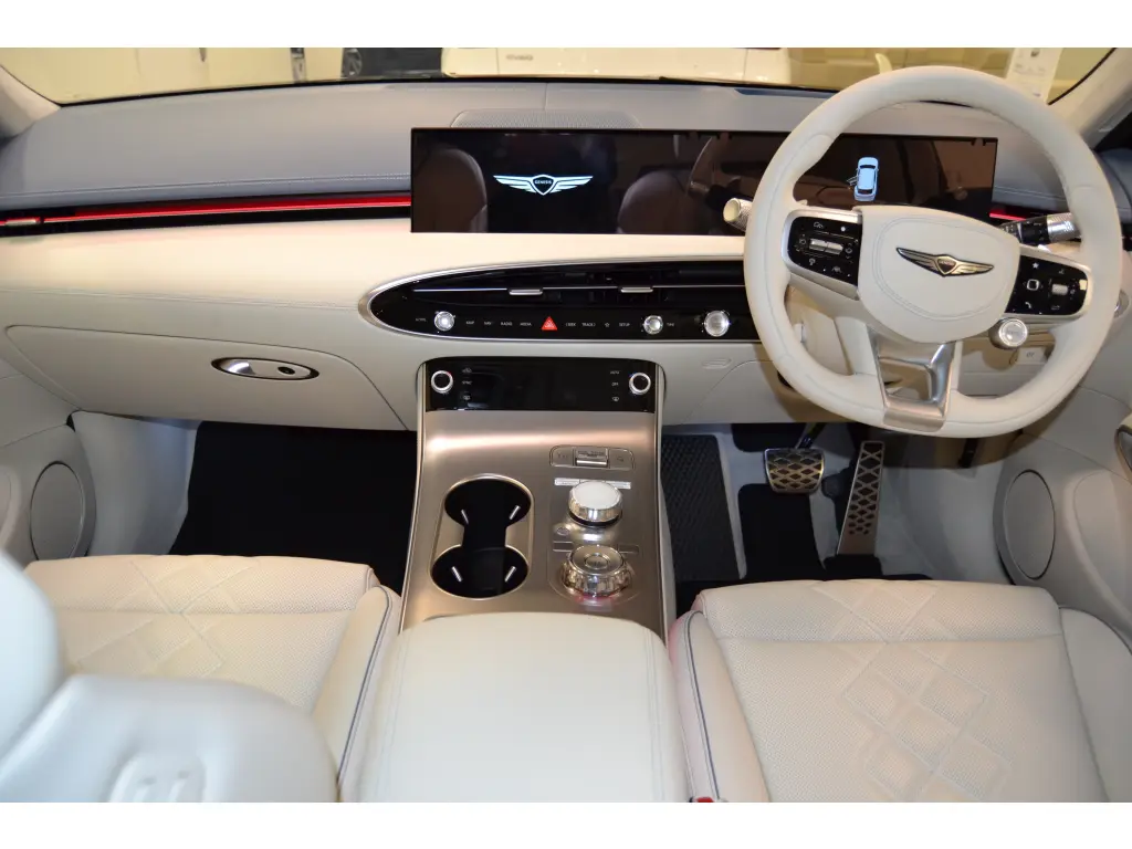Electrified GV70 Dynamic